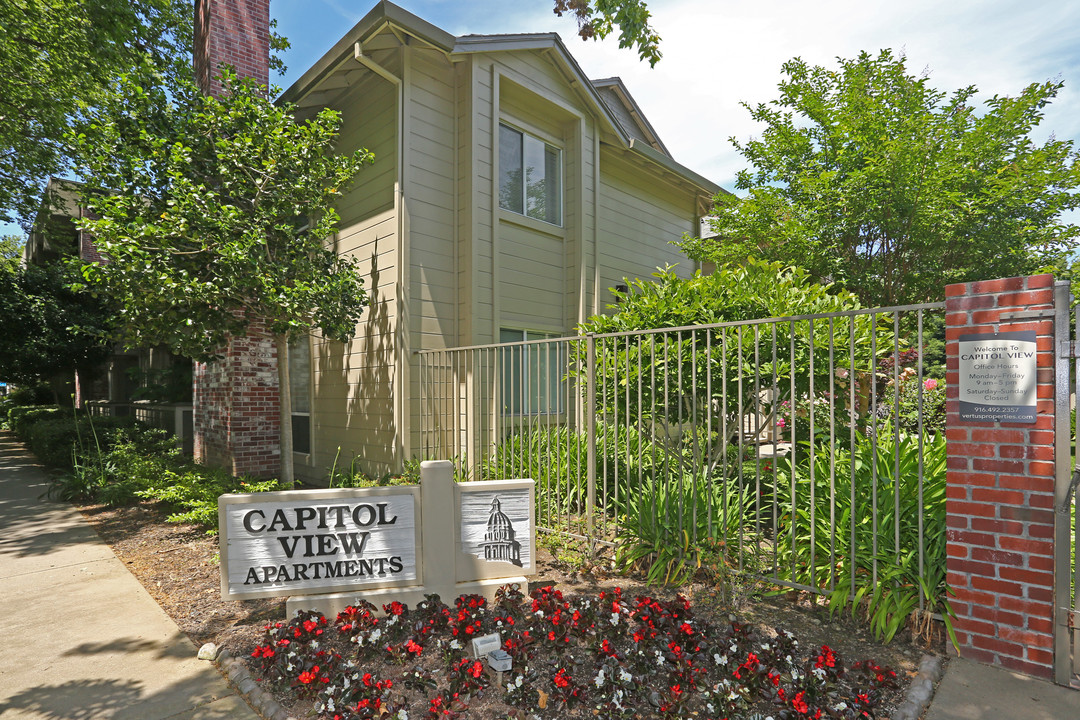 Capitol View Apartments in Sacramento, CA - Building Photo