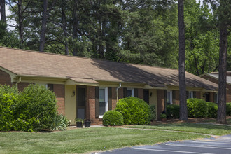 Cedar Greene Apartments in Charlotte, NC - Foto de edificio - Building Photo