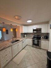 2315 Carroll Pl in Tampa, FL - Building Photo - Building Photo