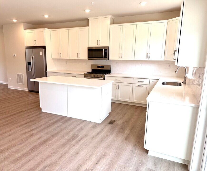 1289 Fillmore St in Phoenixville, PA - Building Photo