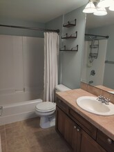 123 Queen Anne Ave N, Unit 405 in Seattle, WA - Building Photo - Building Photo