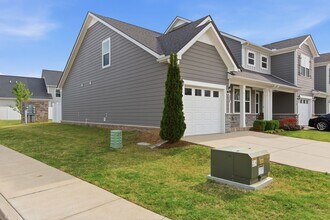 220 Ruth Wy in Spring Hill, TN - Building Photo - Building Photo