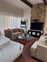 13422 Blossomheath Ln in Dallas, TX - Building Photo - Building Photo