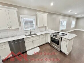 1046 Tanglewood St in Memphis, TN - Building Photo - Building Photo