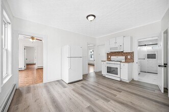 220 Concord St in Lowell, MA - Building Photo - Building Photo