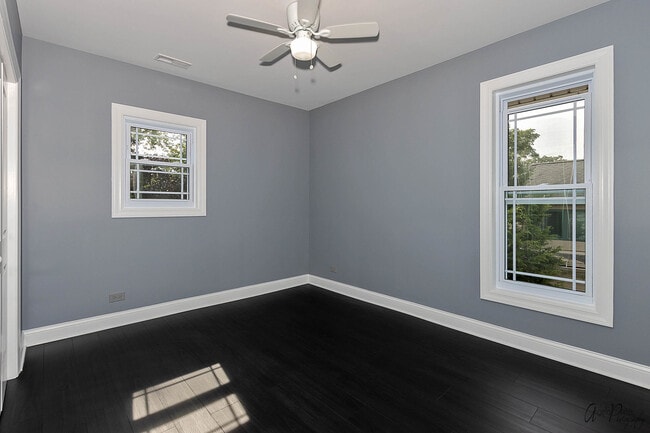 51 Seymour Ave in Grayslake, IL - Building Photo - Building Photo