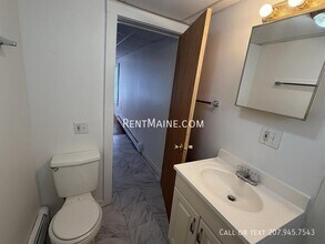 160 Grove St in Bangor, ME - Building Photo - Building Photo