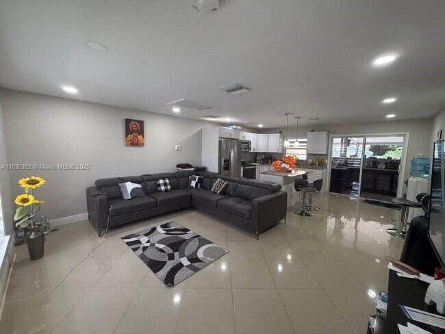 4707 Martha Louise Dr in West Palm Beach, FL - Building Photo - Building Photo