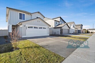 3891 N Chelmsford Ave in Meridian, ID - Building Photo - Building Photo