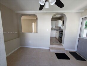 70 NW 33rd St in Miami, FL - Building Photo - Building Photo