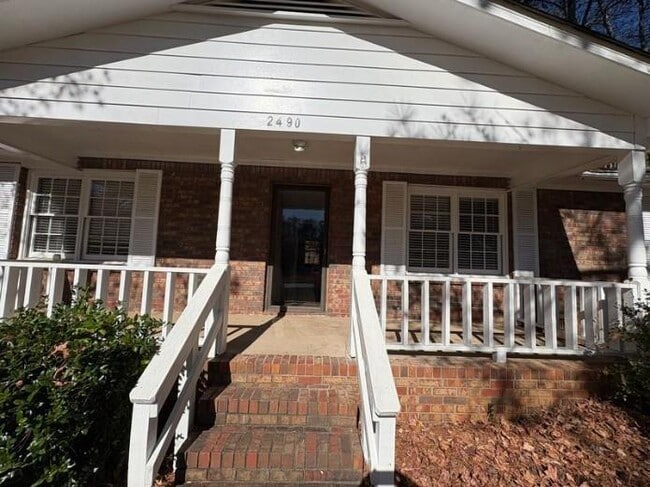 2490 Trent Dr NE in Marietta, GA - Building Photo - Building Photo