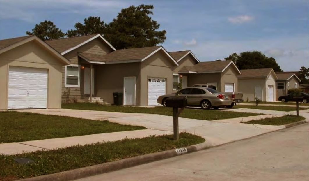 Catalyst Greensbrook Manor Homes in Houston, TX - Building Photo