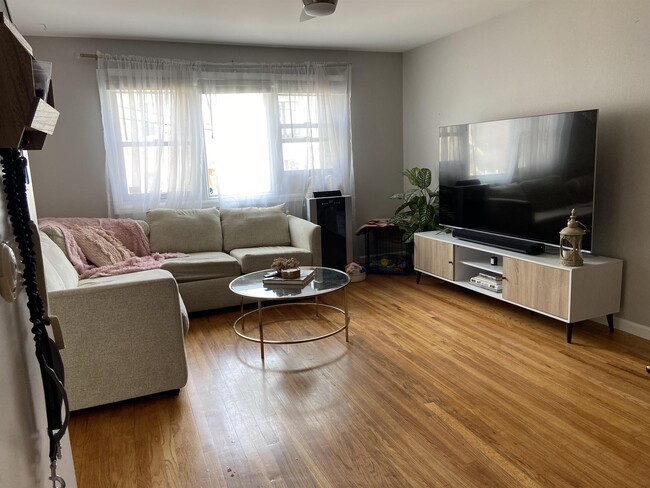 property at 313 9th St