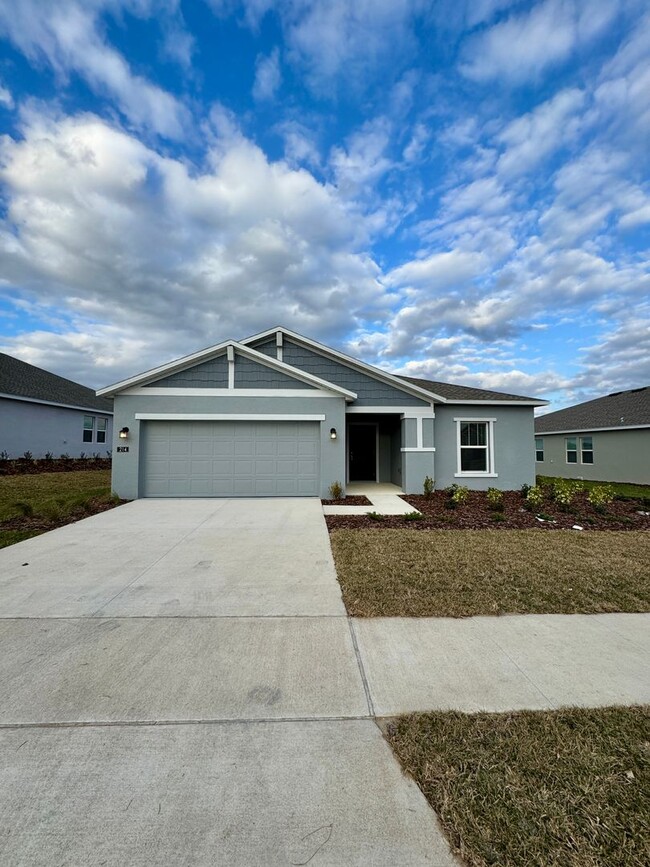 214 Puma Lp in Groveland, FL - Building Photo - Building Photo