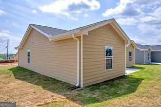 52 ADALINE COURT in Carnesville, GA - Building Photo - Building Photo