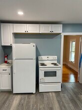 1354 River Rd in Manchester, NH - Building Photo - Building Photo