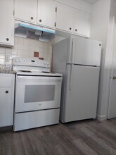 144 West St, Unit 2 in Quincy, MA - Building Photo - Building Photo