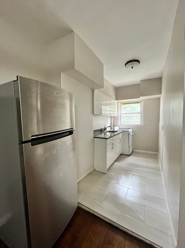 218 Fairmount Ave, Unit 4