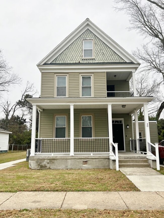 40 Buxton Ave in Newport News, VA - Building Photo - Building Photo
