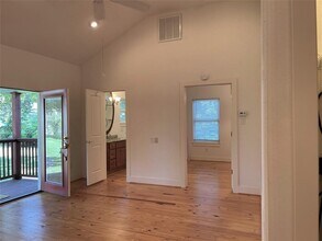 705 W 34th St in Houston, TX - Building Photo - Building Photo