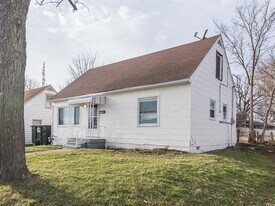 849 Carneal Rd in Lexington, KY - Building Photo