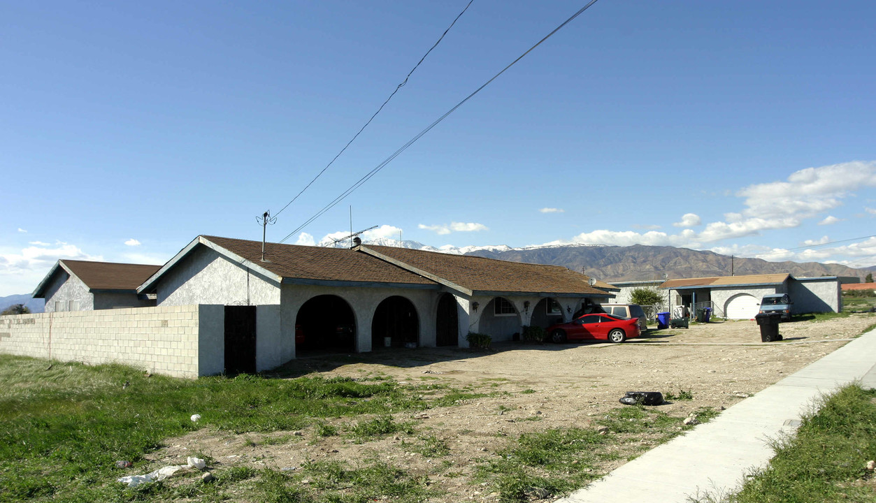 7016 Cypress Ave in Fontana, CA - Building Photo