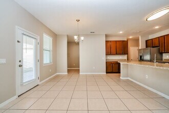 11549 Tangle Stone Dr, Unit A104 in Gibsonton, FL - Foto de edificio - Building Photo