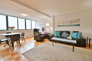 6 Whittier Pl in Boston, MA - Building Photo