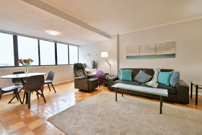 property at 6 Whittier Pl