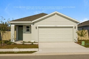 7908 Majestic Palms Ct in Venice, FL - Building Photo