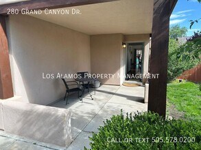 280 Grand Canyon Dr in White Rock, NM - Building Photo - Building Photo