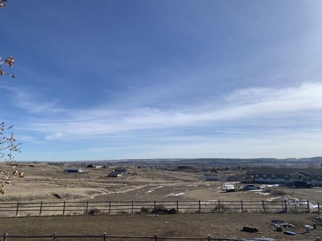 3520 Lovers Ln in Billings, MT - Building Photo - Building Photo