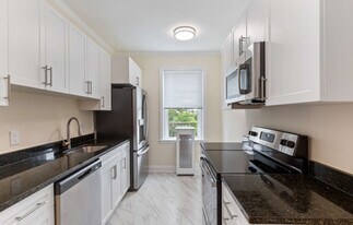 20 John St, Unit 6 in Brookline, MA - Building Photo