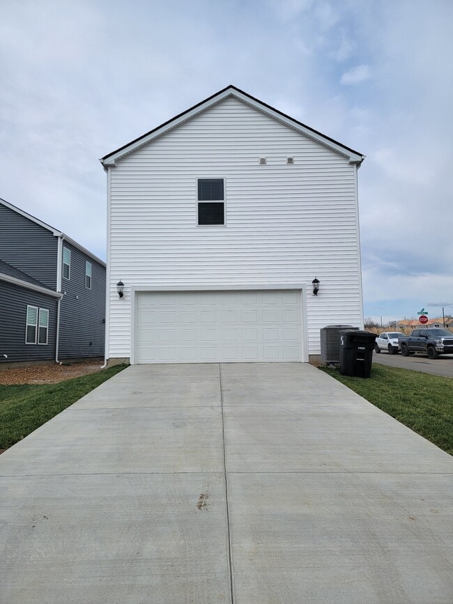 716 Taylor Bend in Columbia, TN - Building Photo - Building Photo