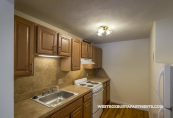 1799 Centre St, Unit 14