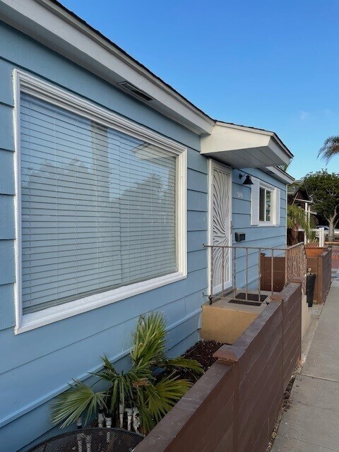 5090 Long Branch Ave, Unit 3 in San Diego, CA - Building Photo - Building Photo