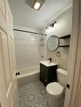 12 Chelsea St, Unit 2 in Boston, MA - Building Photo - Building Photo