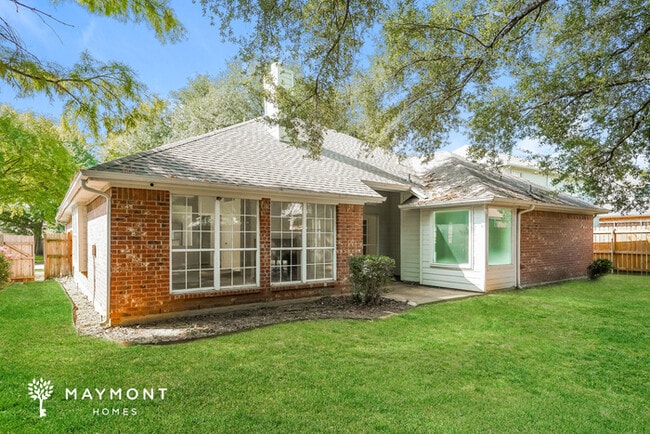 530 Newberry St in Grand Prairie, TX - Building Photo - Building Photo