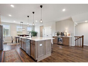 879 S Woodlawn Ave in St. Paul, MN - Building Photo - Building Photo