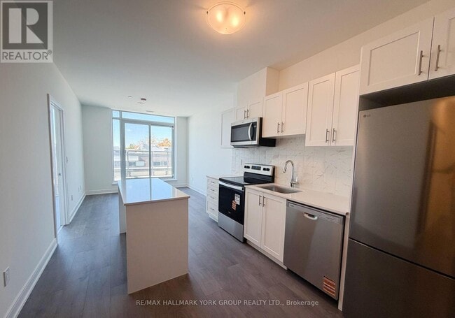 property at 715 Davis Dr