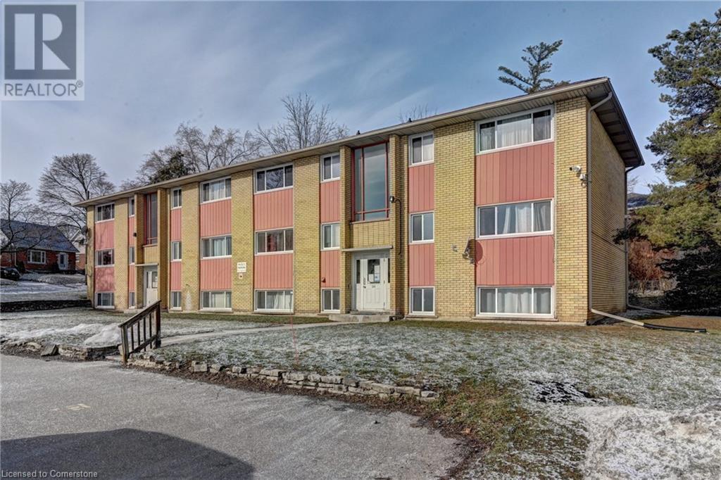 280 Sydney St S in Kitchener, ON - Building Photo