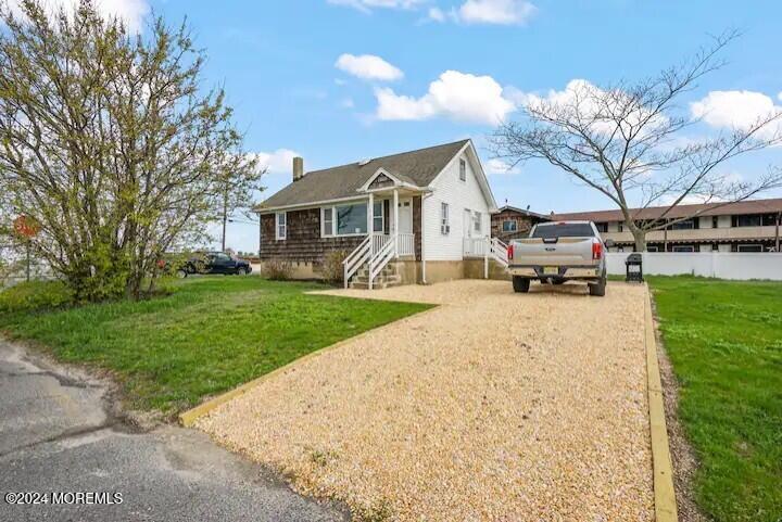 218 Channel Dr in Point Pleasant Beach, NJ - Building Photo