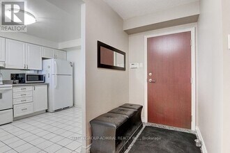 1121 Steeles Ave W in Toronto, ON - Building Photo - Building Photo