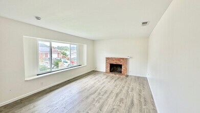 1543 Bitterroot Ct in San Marcos, CA - Building Photo - Building Photo