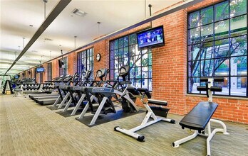 500 W Harbor Dr, Unit 922 in San Diego, CA - Building Photo - Building Photo