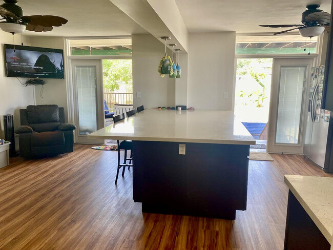 1061 Mokapu Blvd, Unit Charming Kailua Studio in Kailua, HI - Foto de edificio - Building Photo