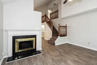 1675 Watercrest Cir in Lawrenceville, GA - Foto de edificio - Building Photo