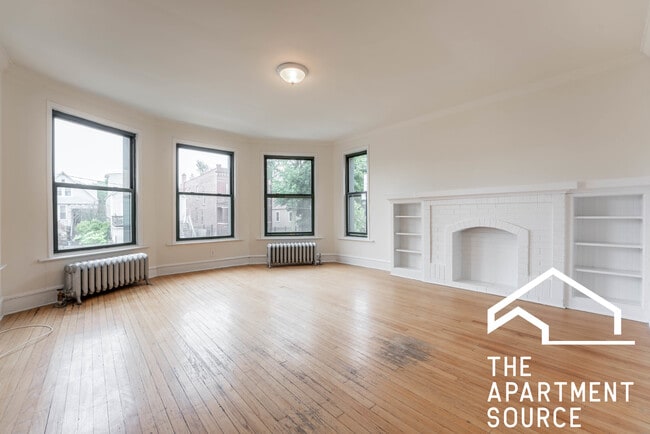 2337 N Spaulding Ave, Unit 1B