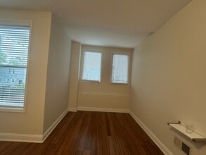 2303 N Calvert St in Baltimore, MD - Building Photo - Building Photo