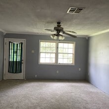 20455 Perrilloux Rd in Livingston, LA - Building Photo - Building Photo